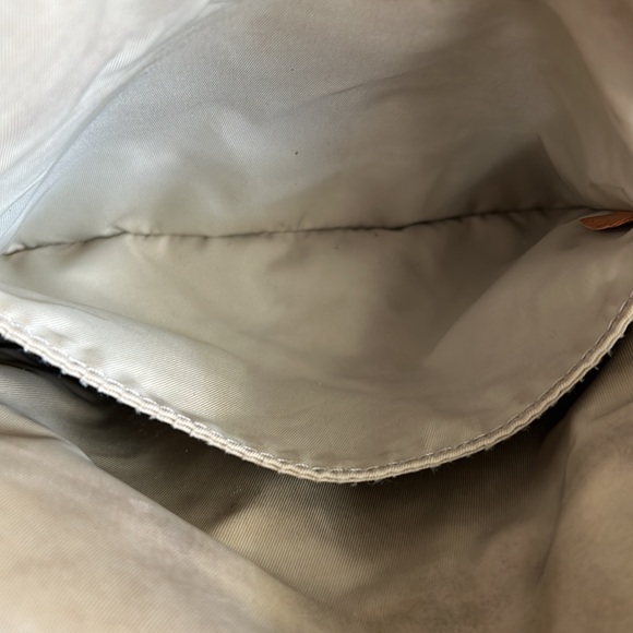 Louis Vuitton Damier Geant Shoulder Bag - Picture 7 of 16